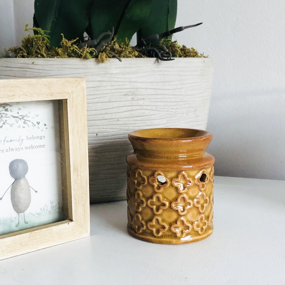 Small Flower Motif Oil Burner