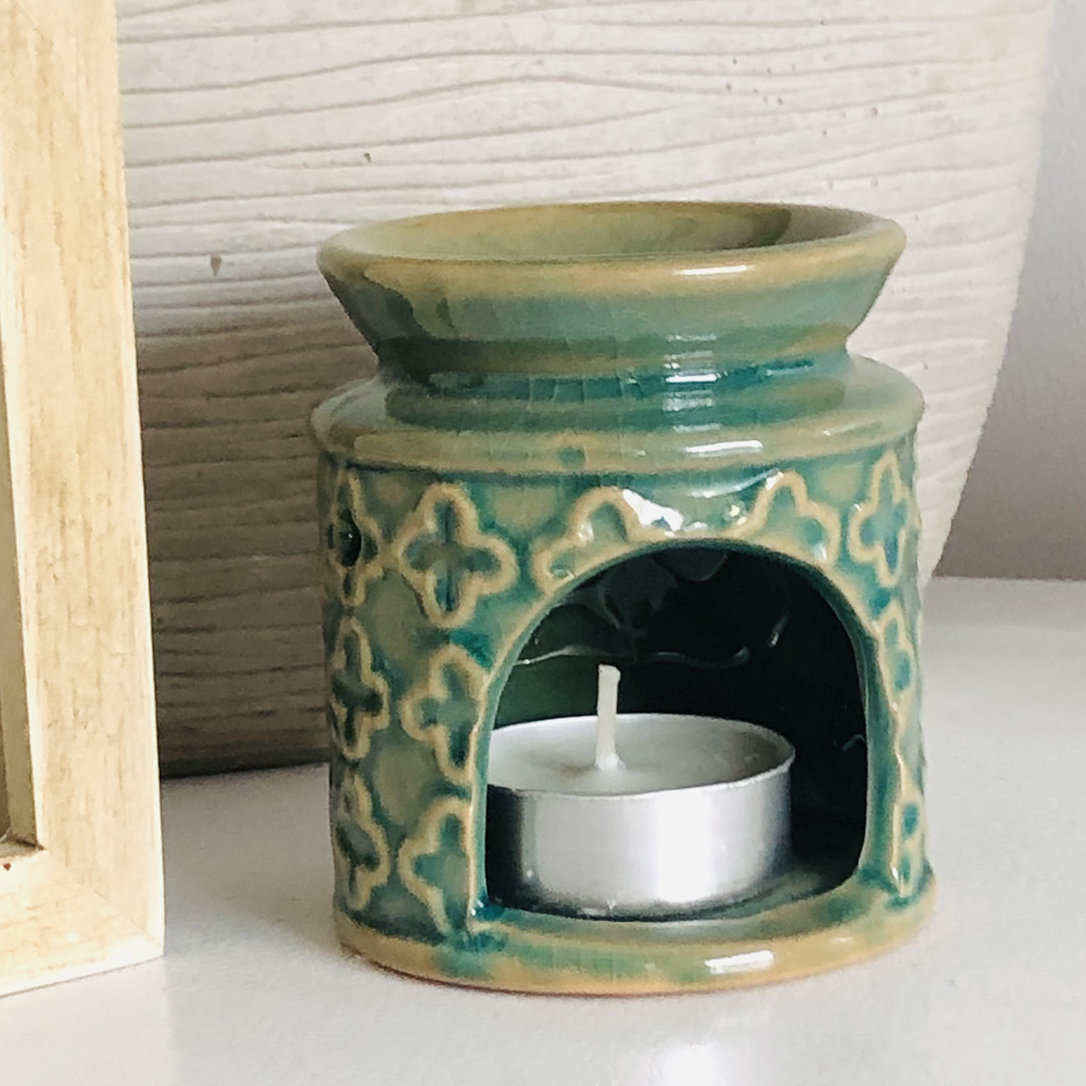 Small Flower Motif Oil Burner